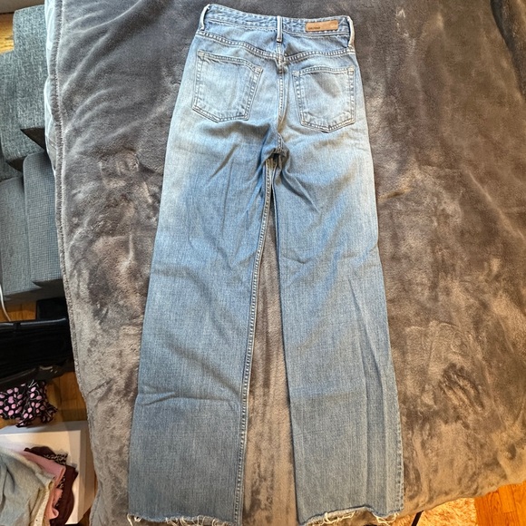 GRLFRND Carla Straight Leg Jeans Sz. 25 semi distressed high waisted medium wash - Picture 8 of 9